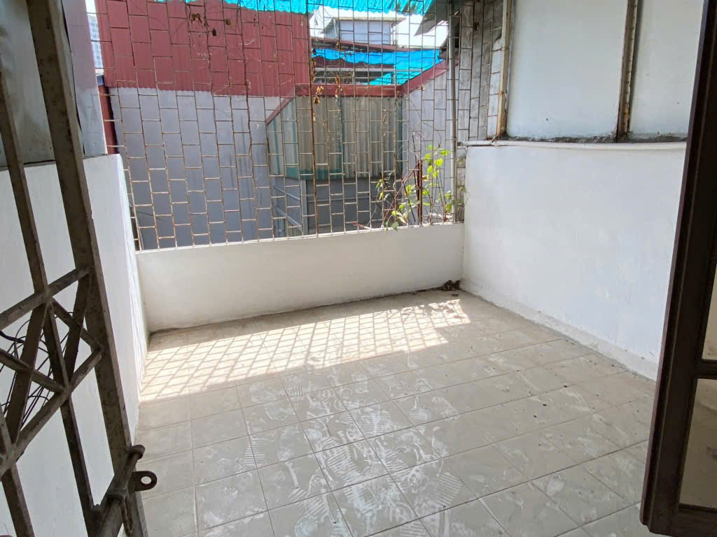 Bán nhà đẹp 4 tầng, khu phố Kim Ngưu - Ô tô đỗ cửa, 15.2 tỷ